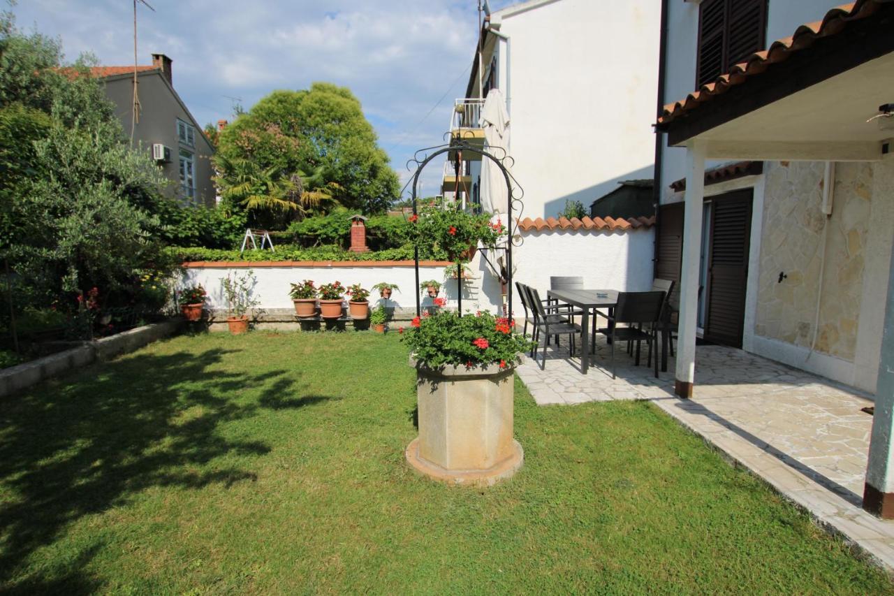 Sunny Garden Apartment *