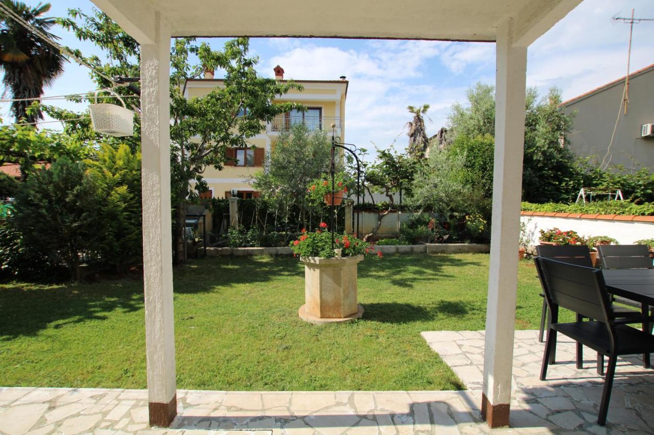 Sunny Garden Apartment